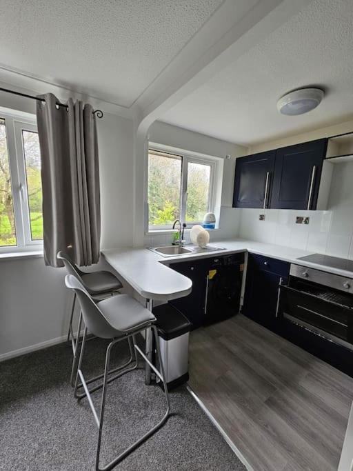 Entire Spacious Modern One Bedroom House Swindon Eksteriør bilde